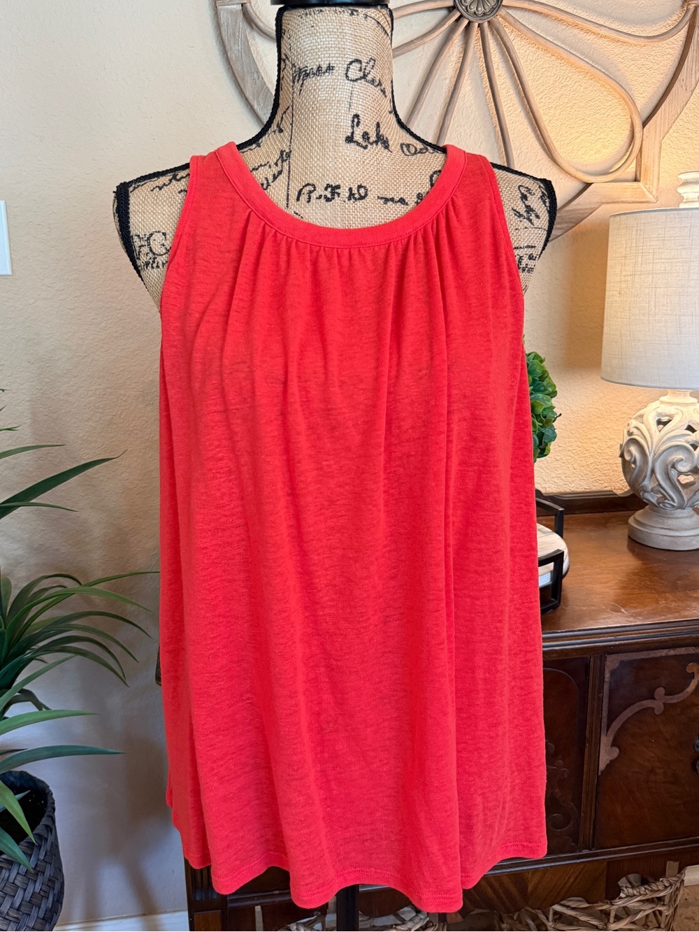 Banana Republic Linen Blend Flowy Sleeveless Coral Top